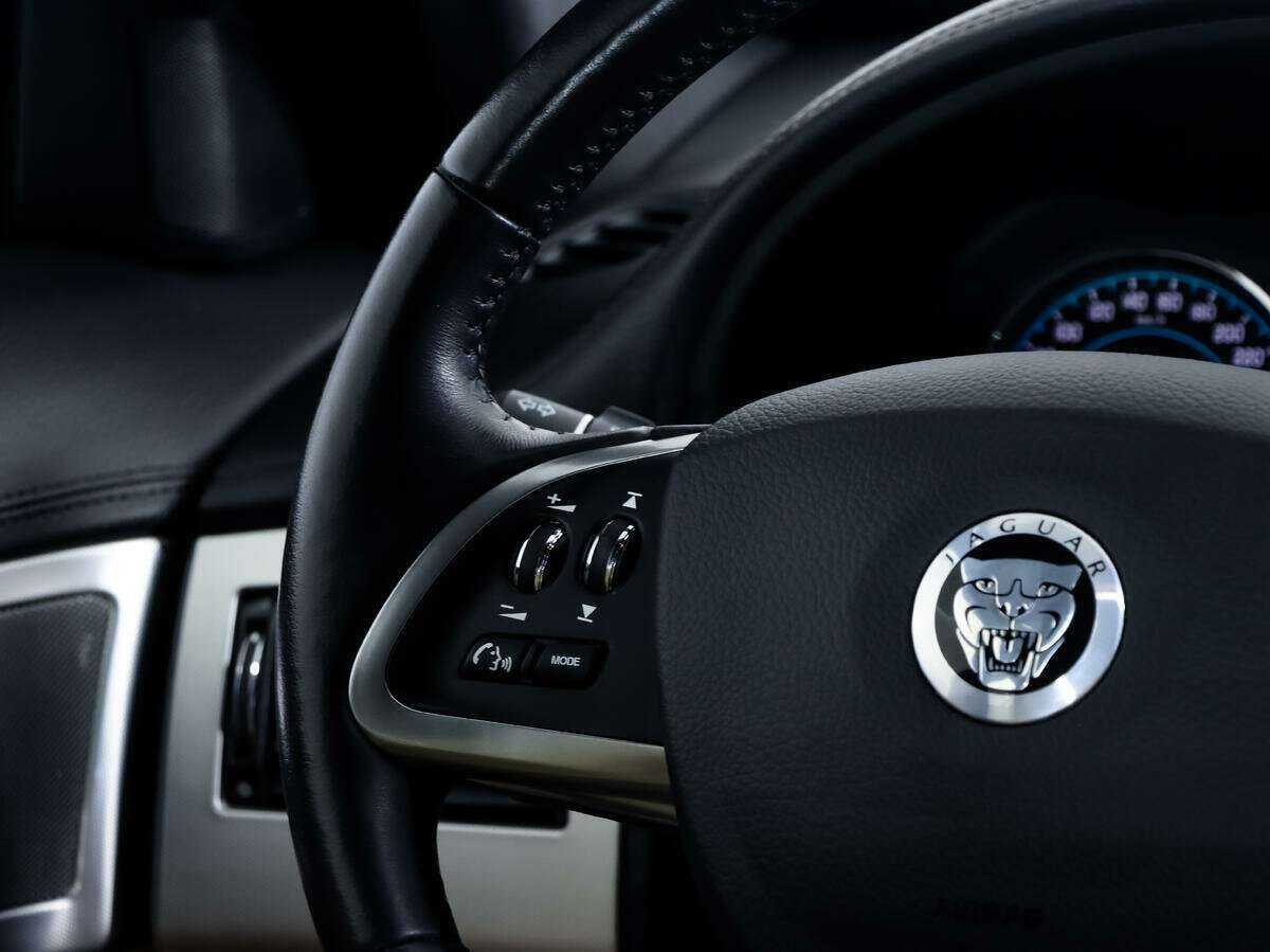 Купить Jaguar XF с пробегом. Фото: #16