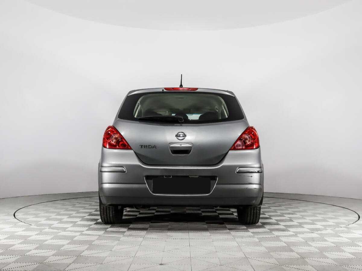 Купить Nissan Tiida с пробегом. Фото: #5