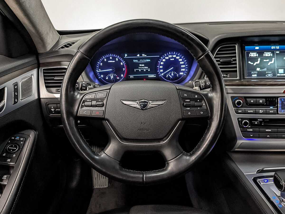 Купить Genesis G80 с пробегом. Фото: #21