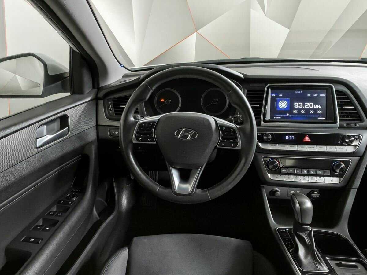 Купить Hyundai Sonata с пробегом. Фото: #14