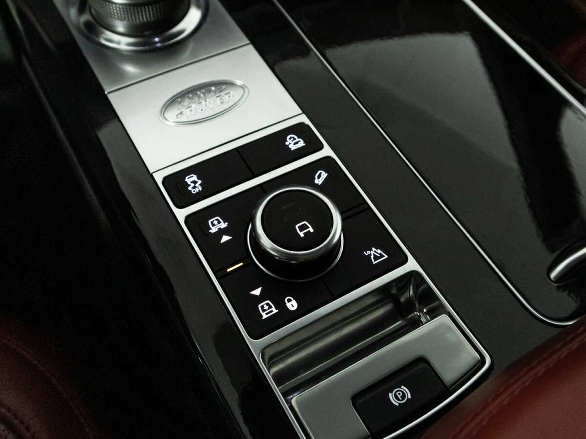 Купить Land Rover Range Rover с пробегом. Фото: #30