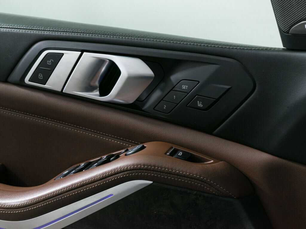 Купить BMW X5 с пробегом. Фото: #21