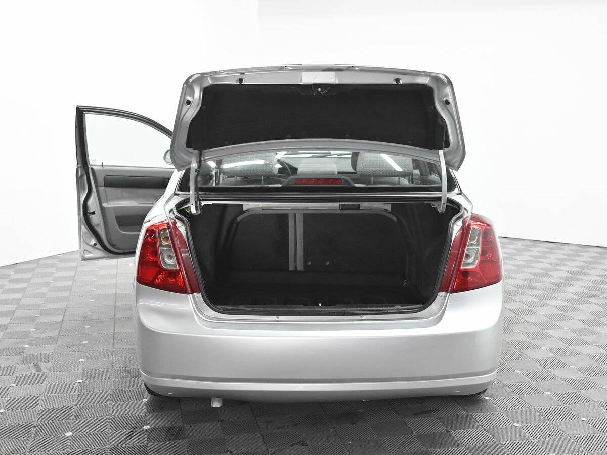 Купить Chevrolet Lacetti с пробегом. Фото: #4