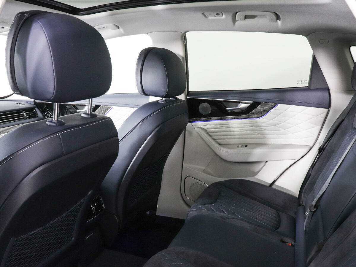 Купить Hongqi HS5 с пробегом. Фото: #13