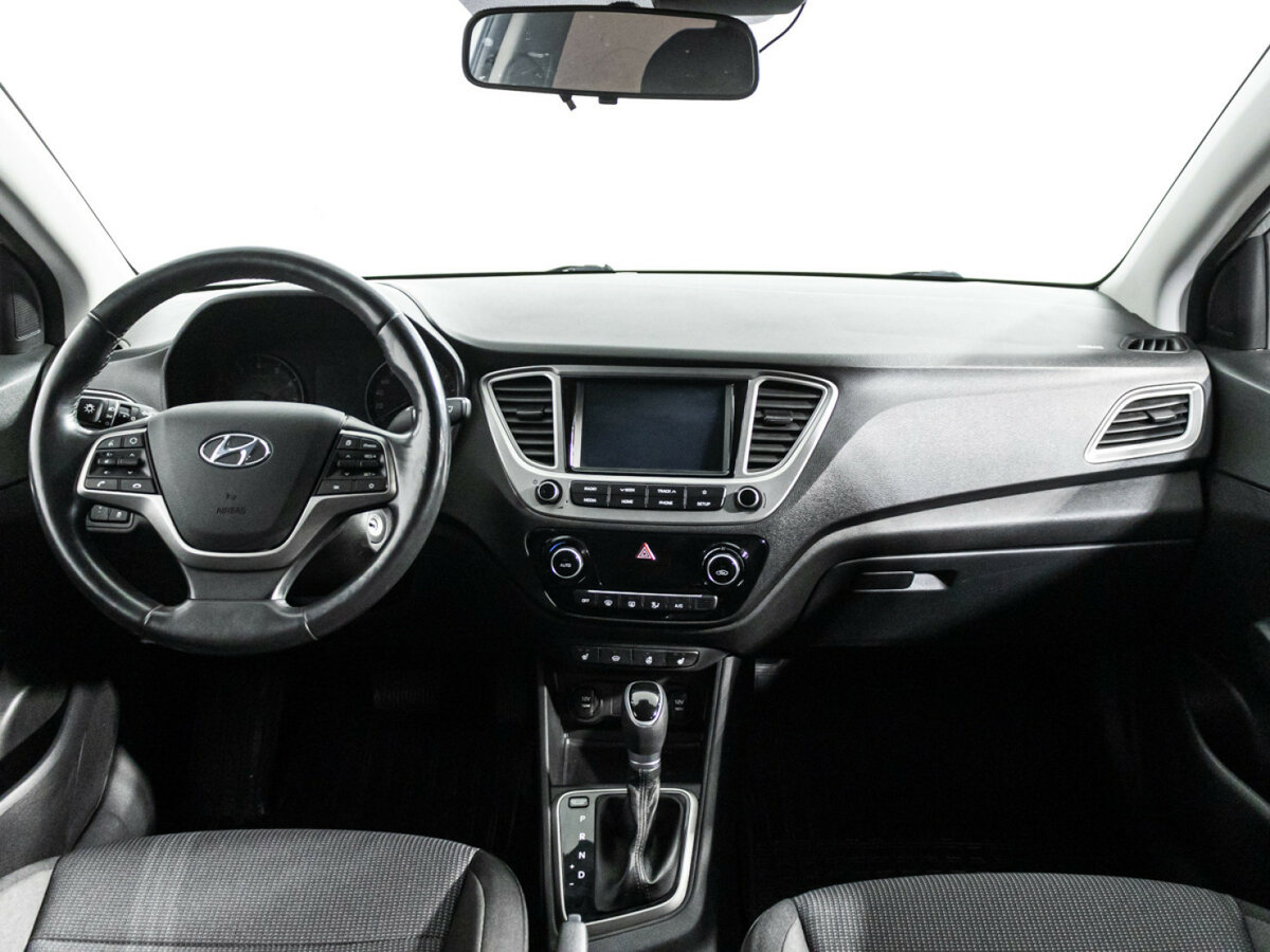 Купить Hyundai Solaris с пробегом. Фото: #12