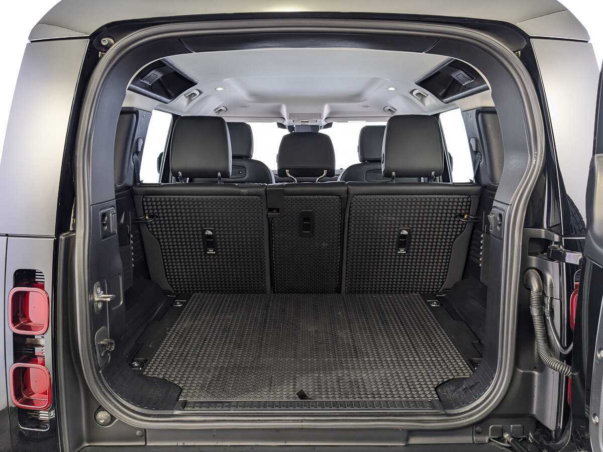 Купить Land Rover Defender с пробегом. Фото: #9