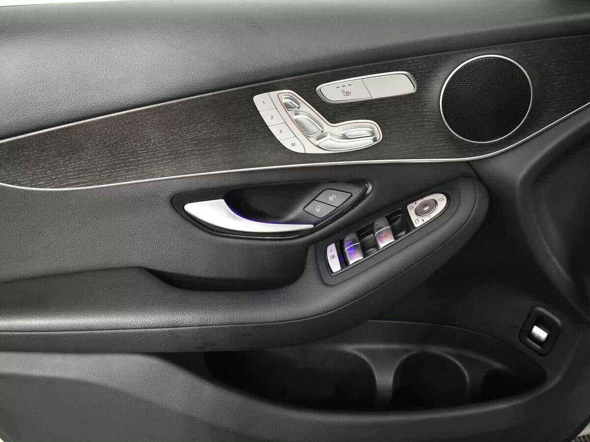 Купить Mercedes-Benz GLC с пробегом. Фото: #18