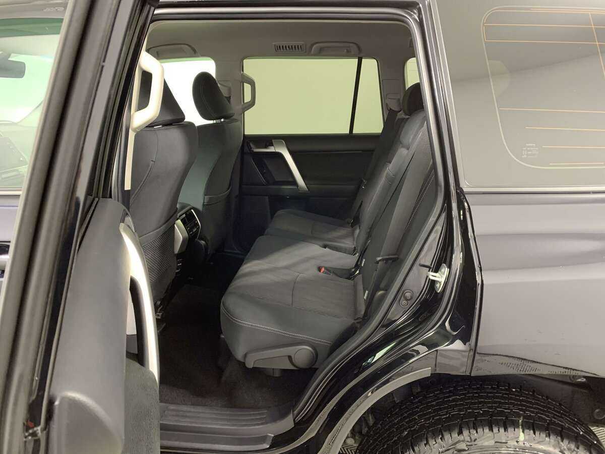Купить Toyota Land Cruiser Prado с пробегом. Фото: #12