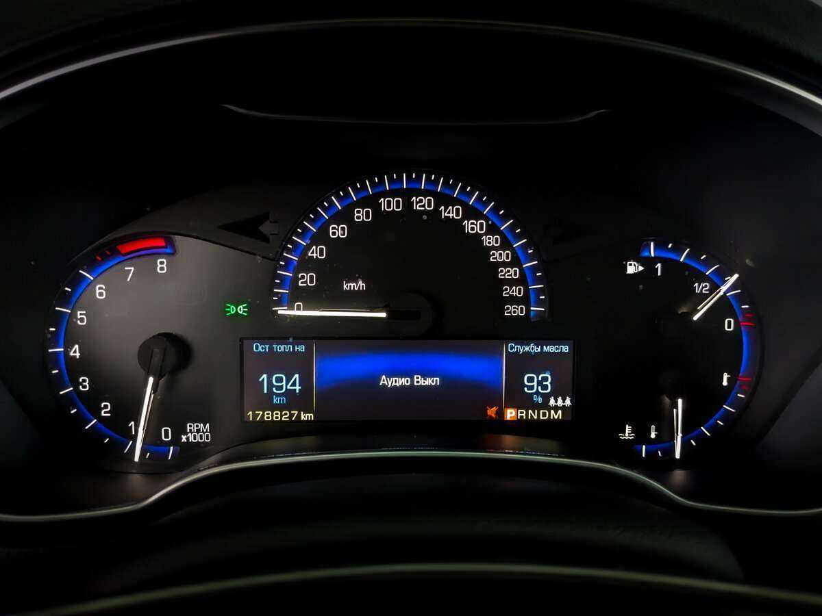 Купить Cadillac SRX с пробегом. Фото: #10