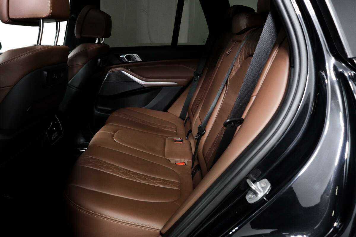 Купить BMW X5 с пробегом. Фото: #11