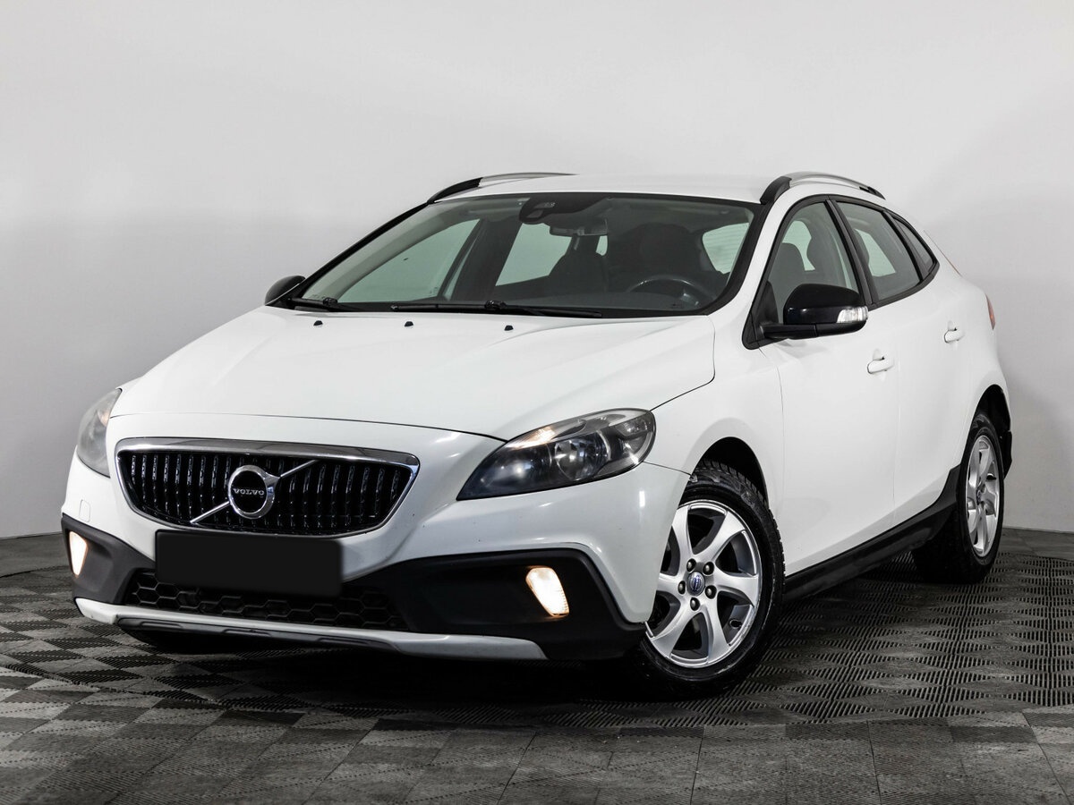 Купить Volvo V40 Cross Country с пробегом. Фото: #0