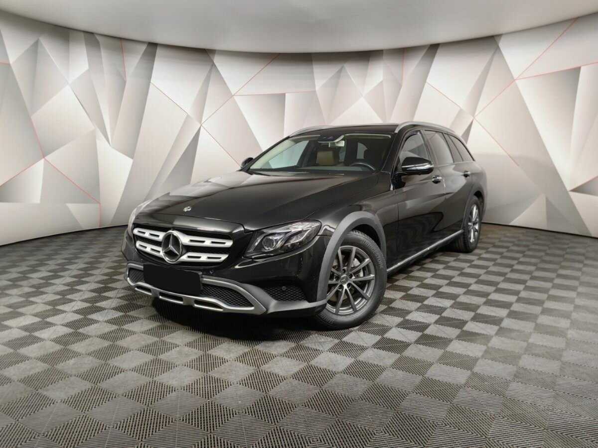 Купить Mercedes-Benz E-Класс с пробегом. Фото: #0