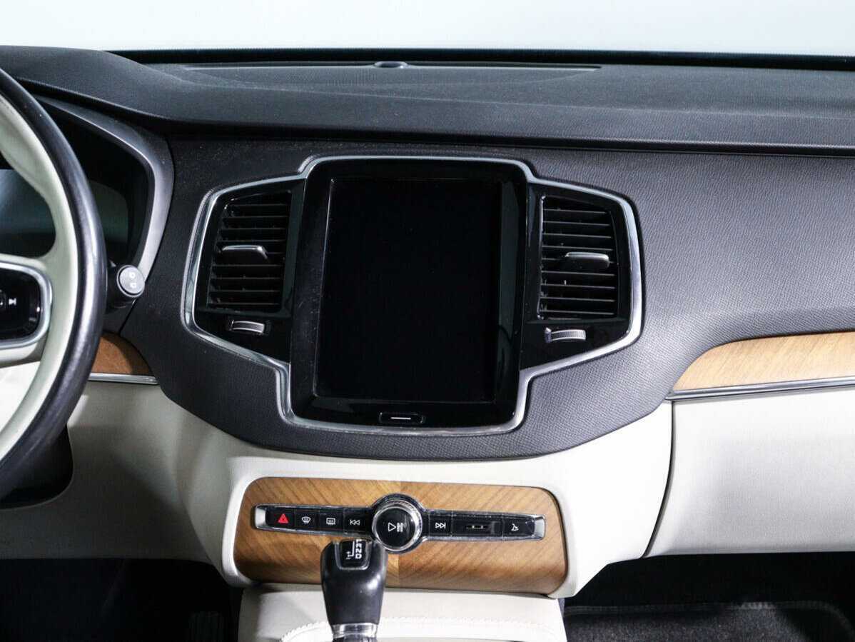Купить Volvo XC90 с пробегом. Фото: #12
