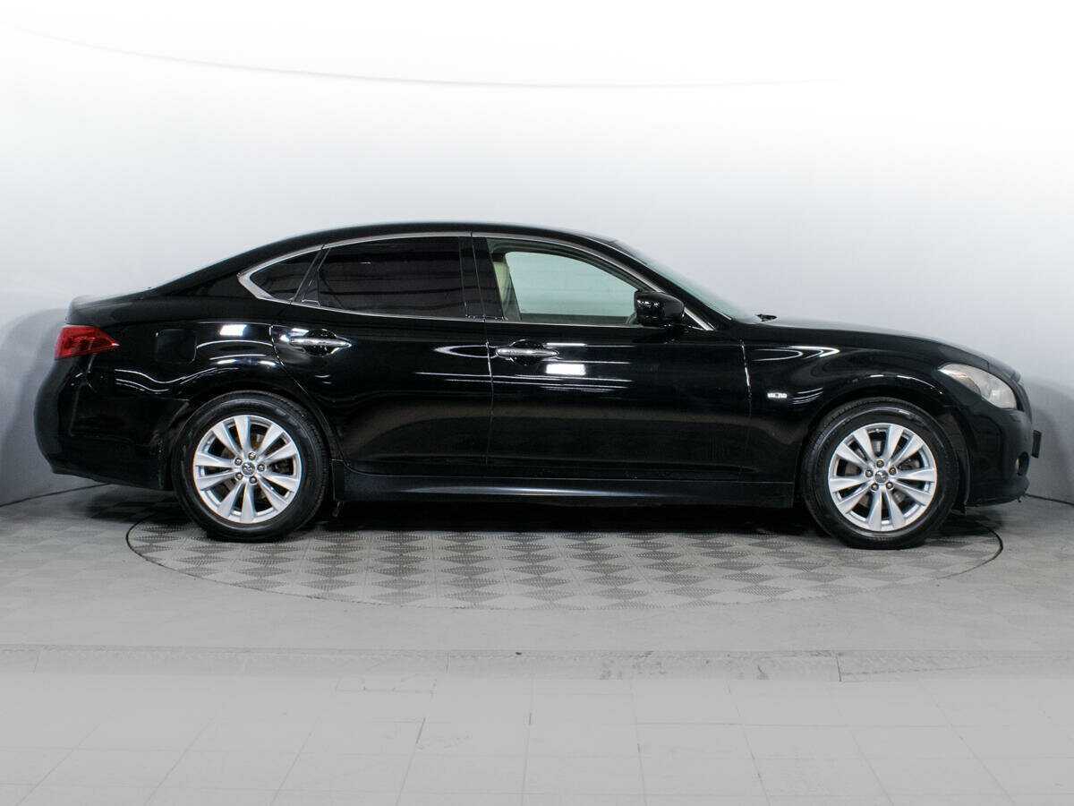 Купить Infiniti M с пробегом. Фото: #3