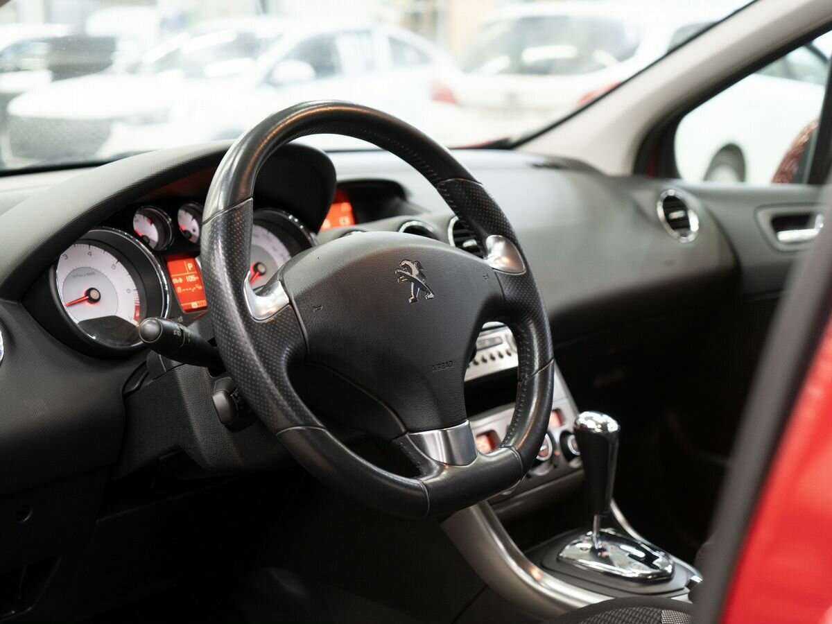 Купить Peugeot 308 с пробегом. Фото: #4