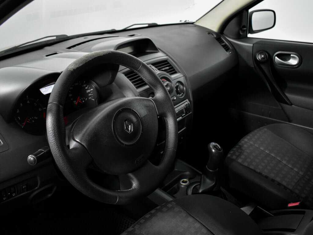 Купить Renault Megane с пробегом. Фото: #8