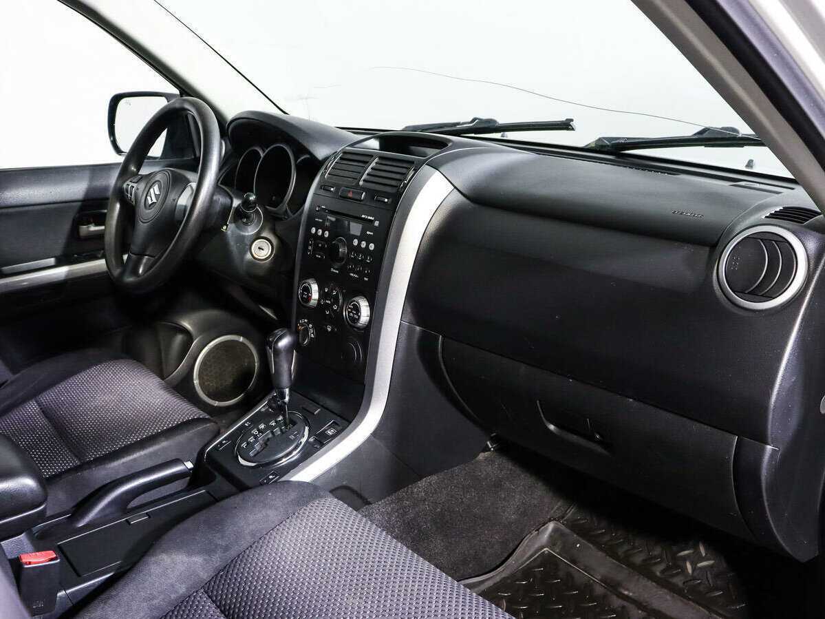 Купить Suzuki Grand Vitara с пробегом. Фото: #8