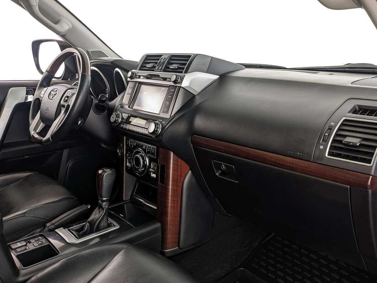 Купить Toyota Land Cruiser Prado с пробегом. Фото: #7