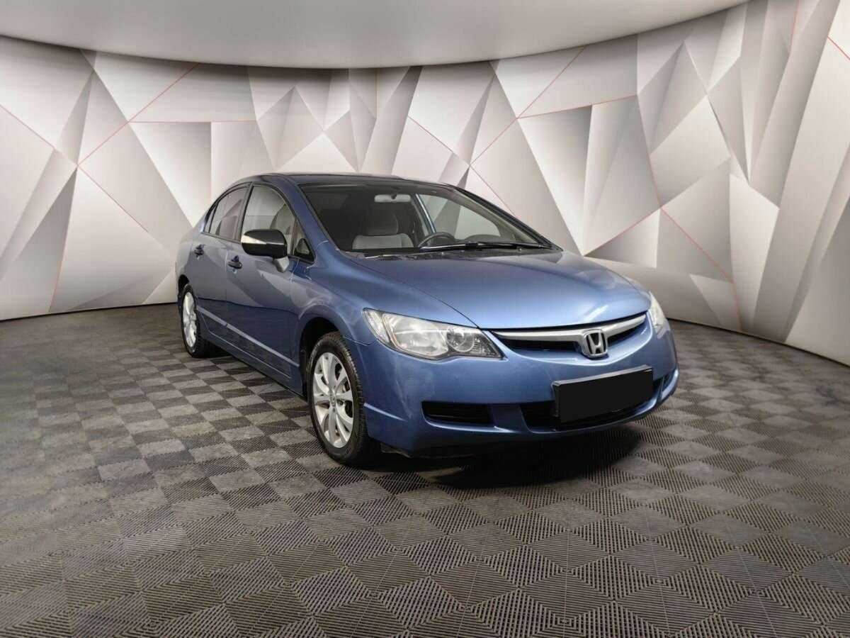 Купить Honda Civic с пробегом. Фото: #2