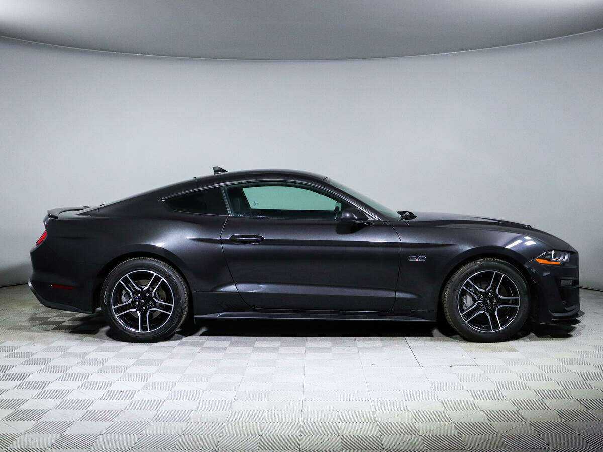 Купить Ford Mustang с пробегом. Фото: #3