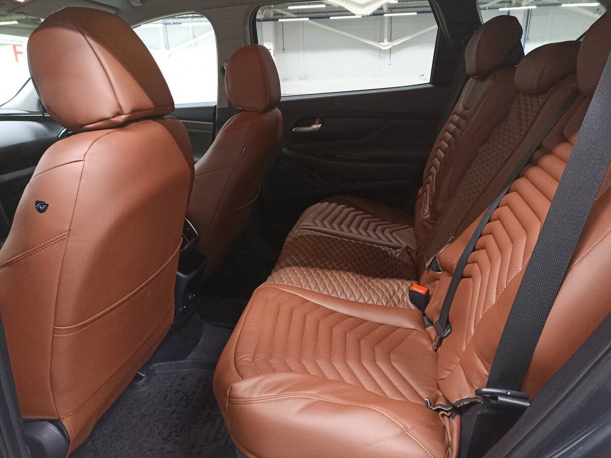 Купить Hyundai Santa Fe с пробегом. Фото: #11