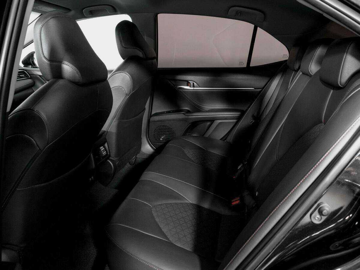 Купить Toyota Camry с пробегом. Фото: #8