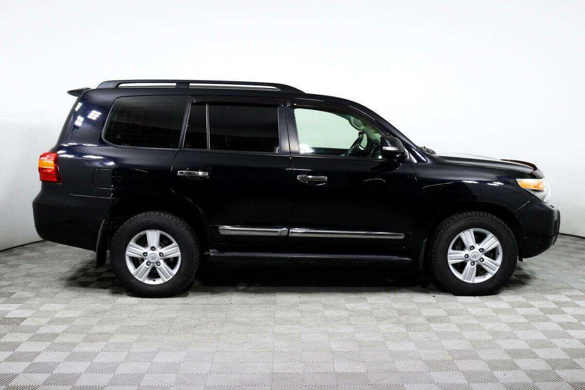 Купить Toyota Land Cruiser с пробегом. Фото: #3
