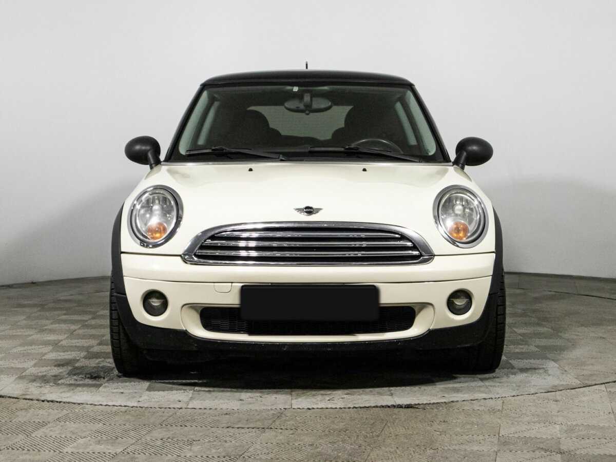 Купить Mini Hatch с пробегом. Фото: #1