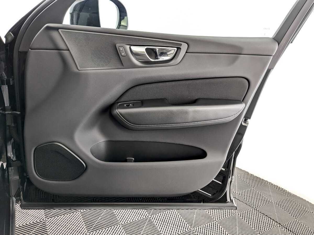 Купить Volvo XC60 с пробегом. Фото: #22