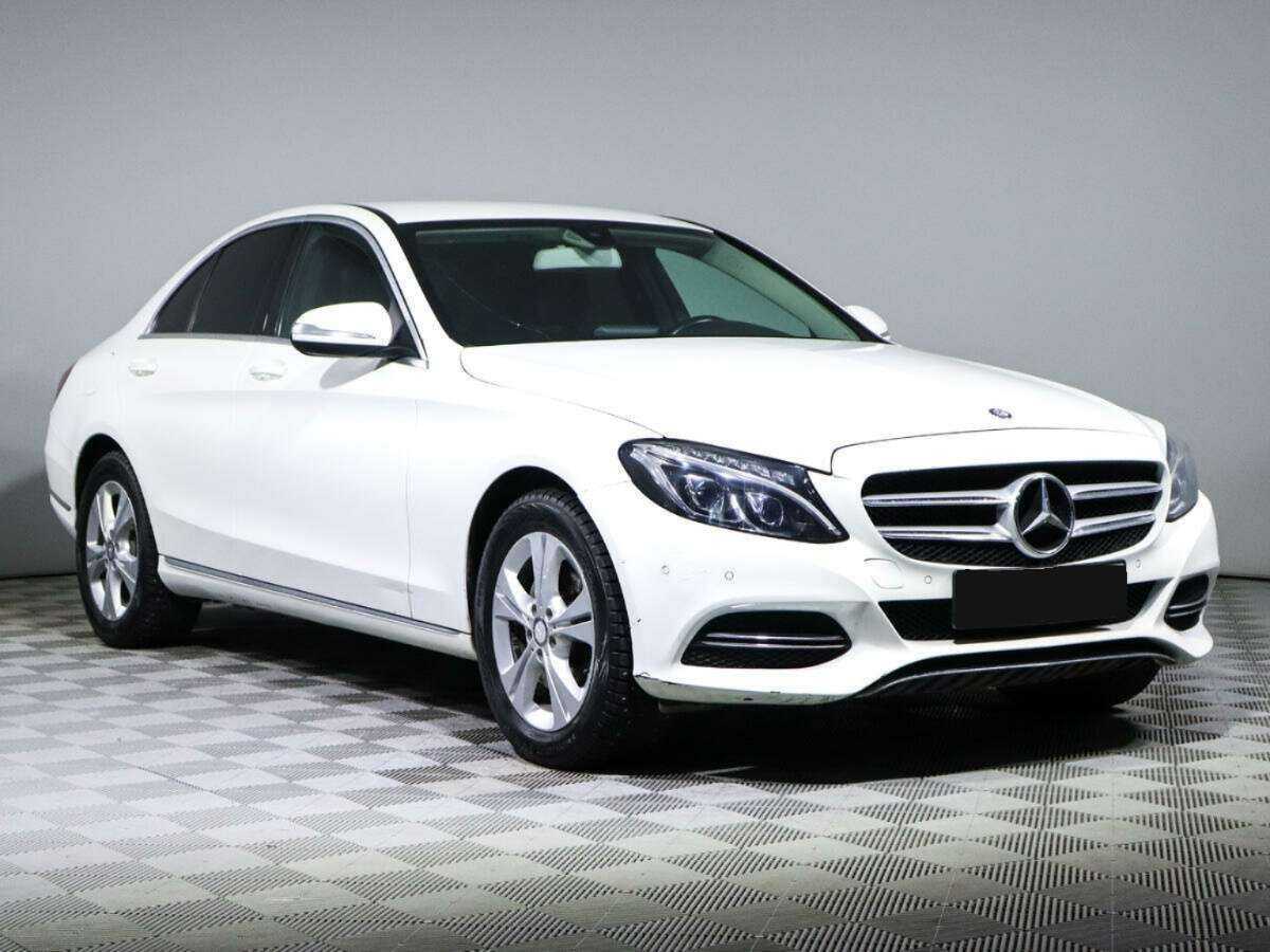 Купить Mercedes-Benz C-Класс с пробегом. Фото: #2