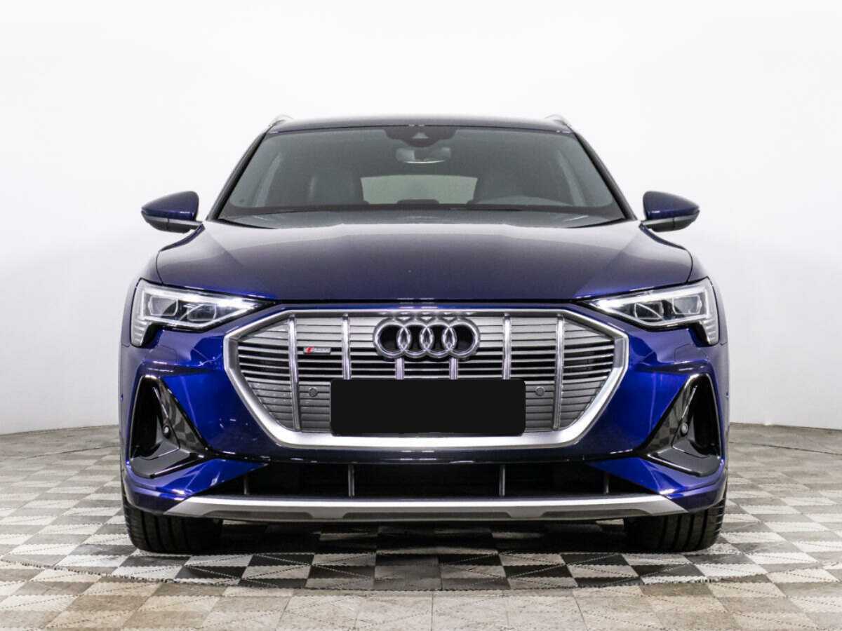 Купить Audi e-tron с пробегом. Фото: #1