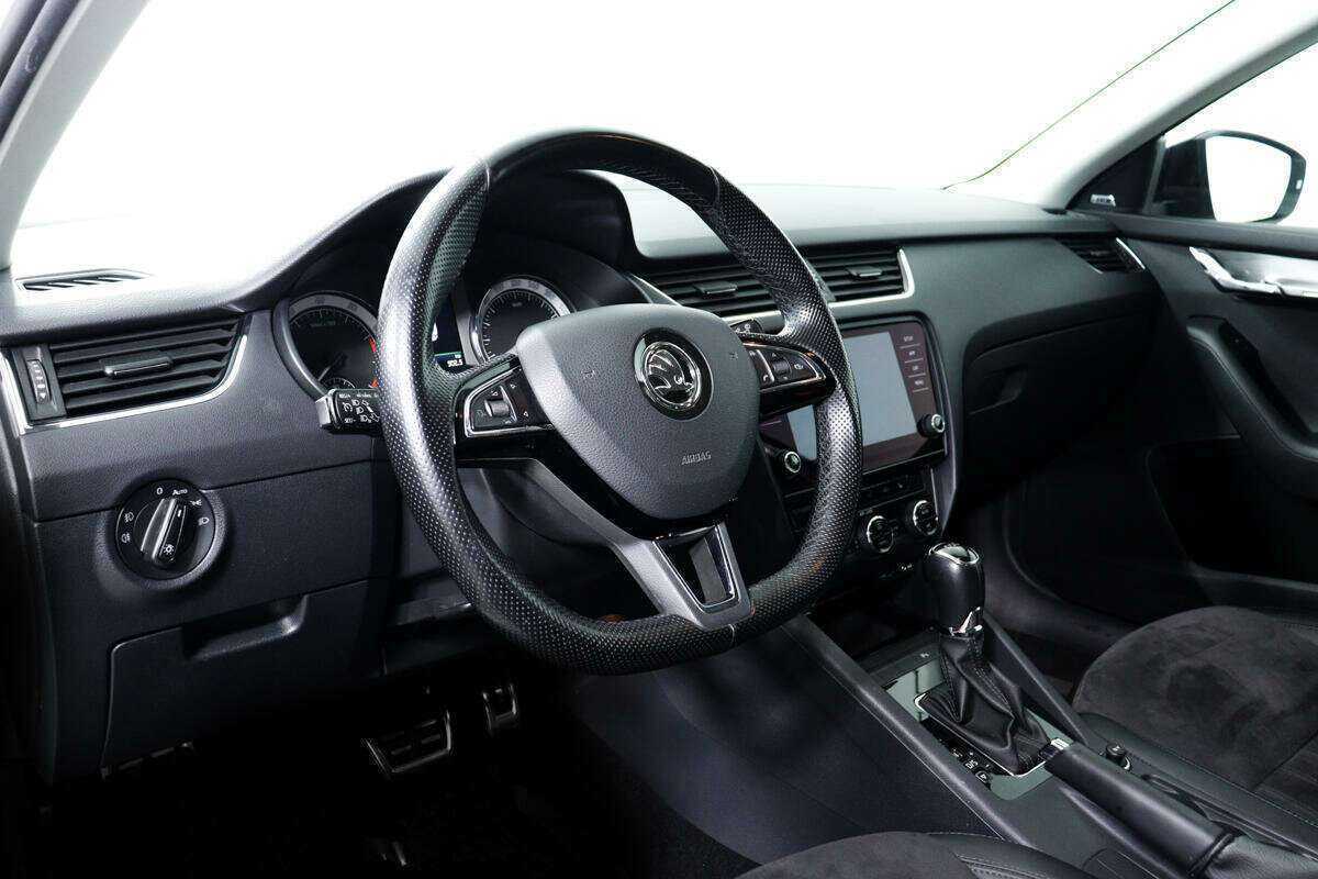 Купить Skoda Octavia с пробегом. Фото: #12