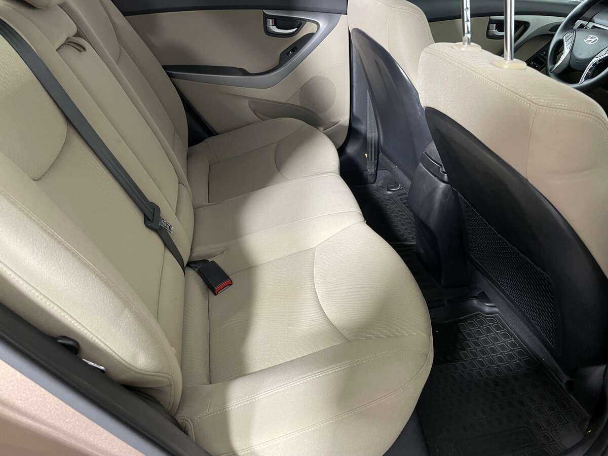 Купить Hyundai Elantra с пробегом. Фото: #13