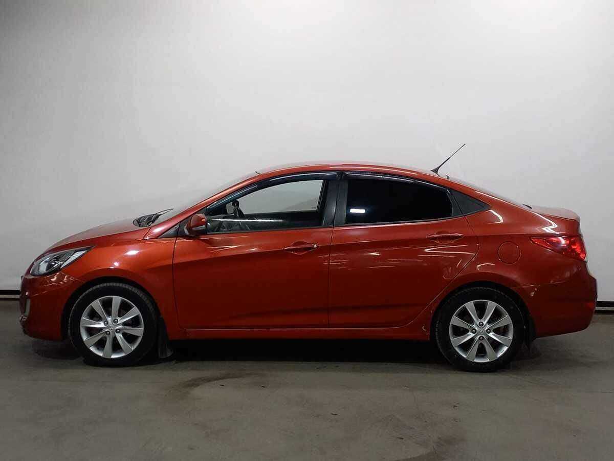 Купить Hyundai Solaris с пробегом. Фото: #7