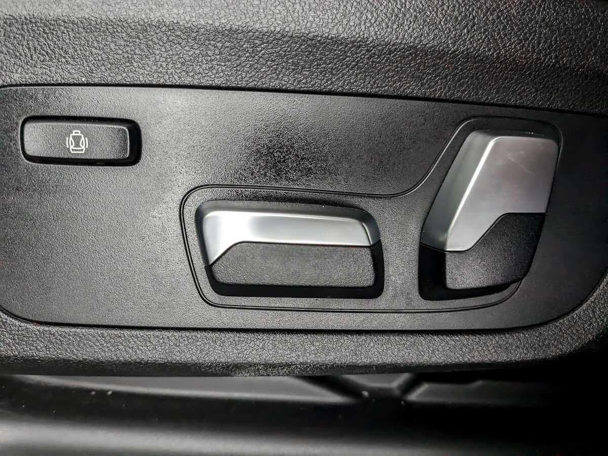 Купить BMW X4 с пробегом. Фото: #19