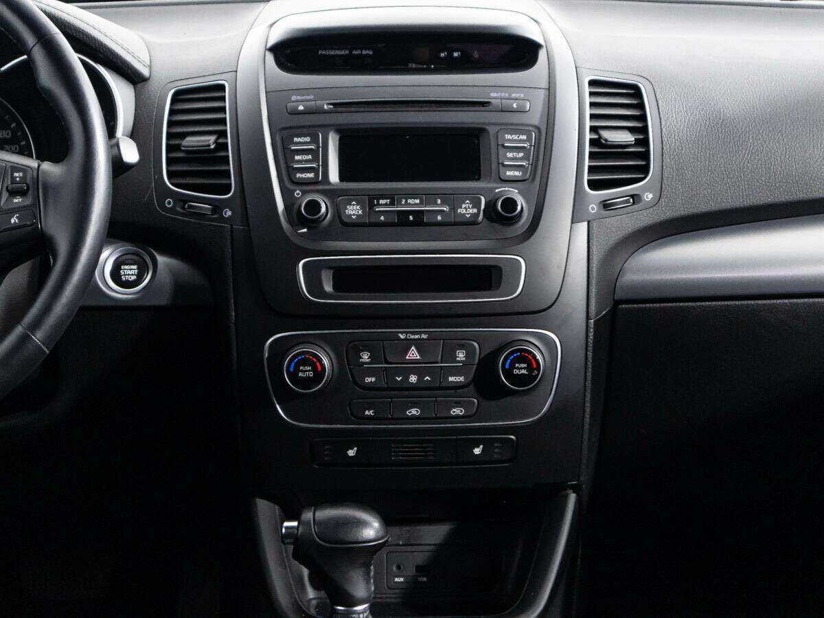 Купить Kia Sorento с пробегом. Фото: #13