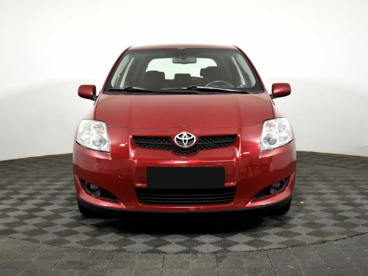 Купить Toyota Auris с пробегом. Фото: #1
