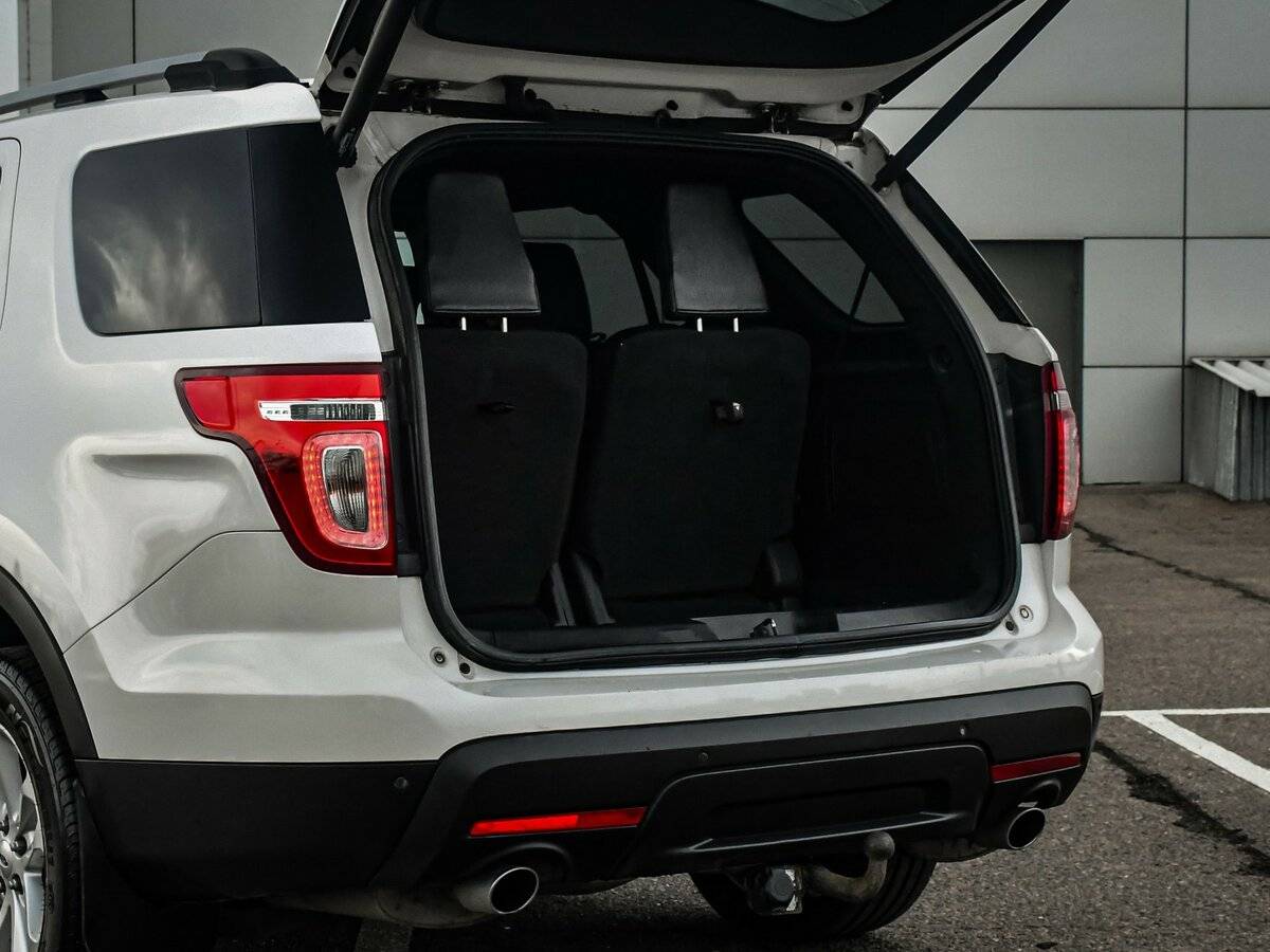 Купить Ford Explorer с пробегом. Фото: #21