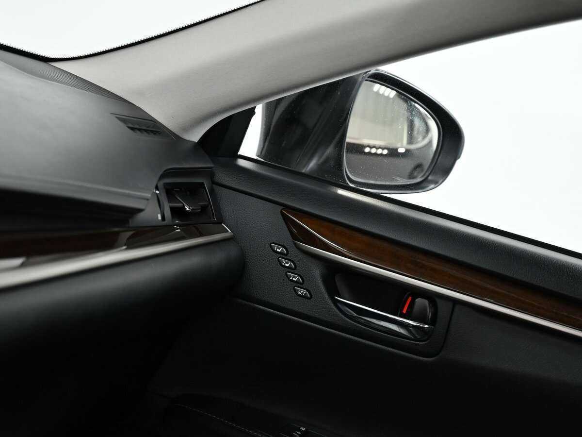 Купить Lexus ES с пробегом. Фото: #14