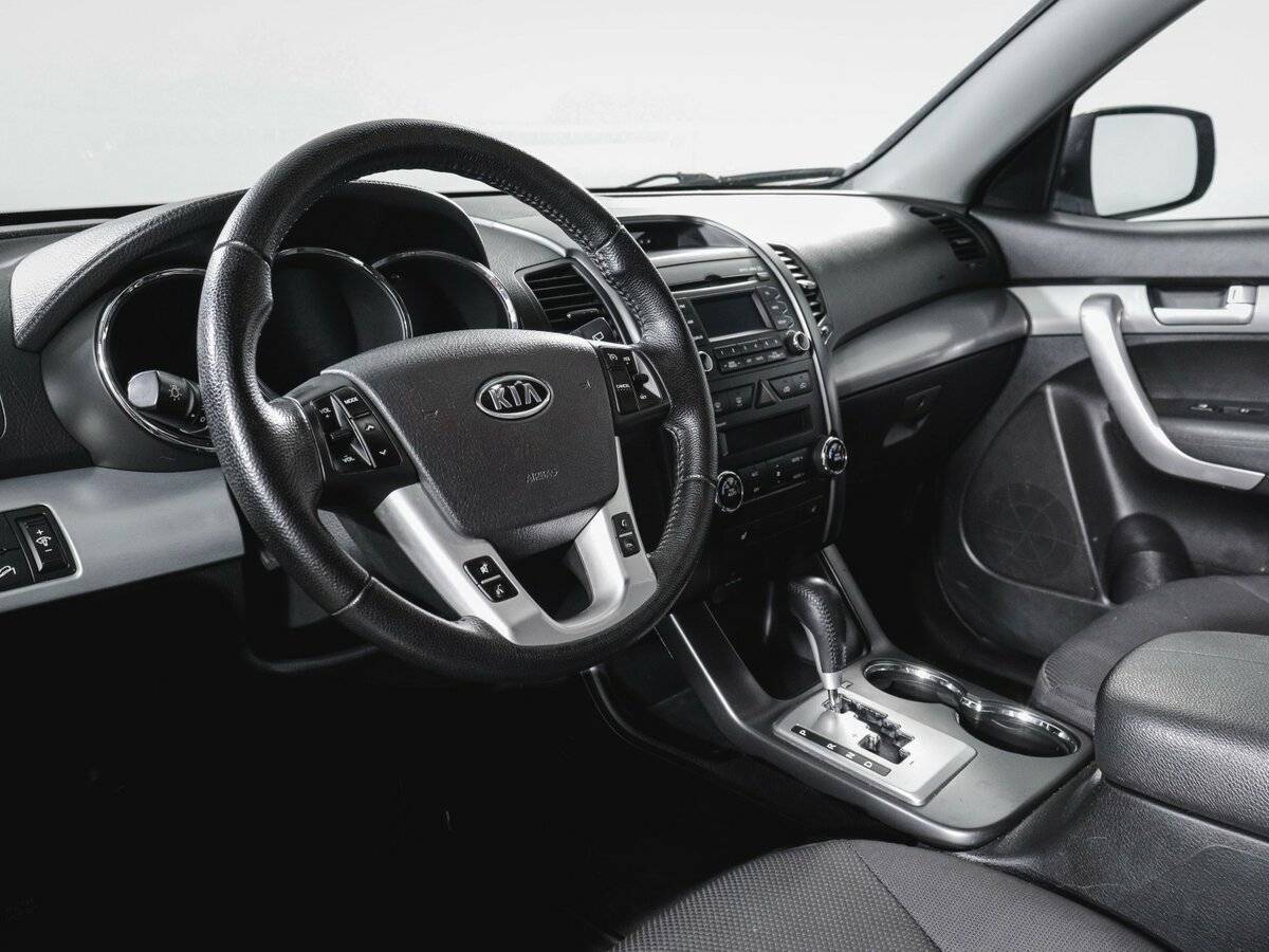 Купить Kia Sorento с пробегом. Фото: #13