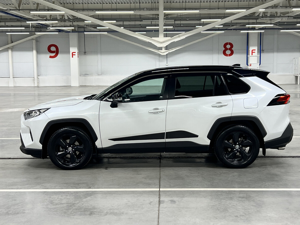 Купить Toyota RAV4 с пробегом. Фото: #7