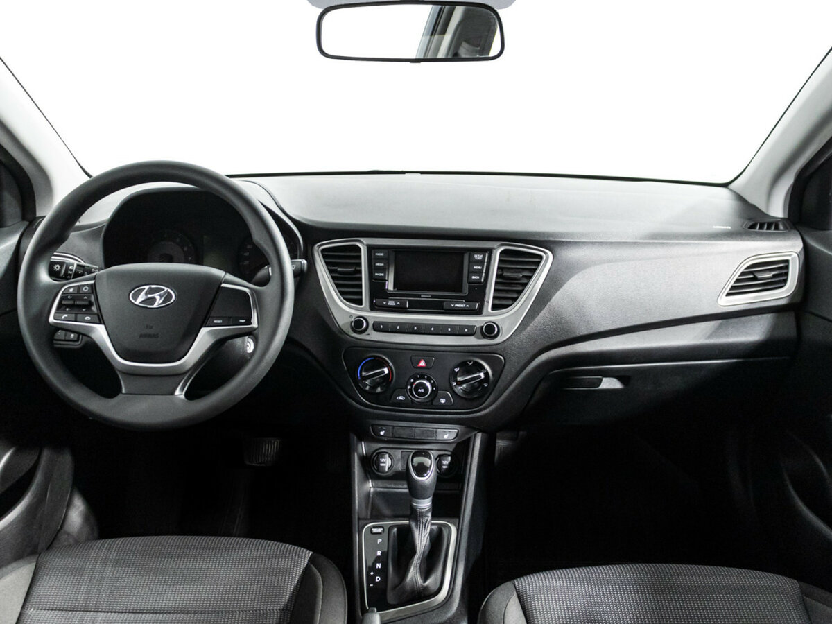 Купить Hyundai Solaris с пробегом. Фото: #12