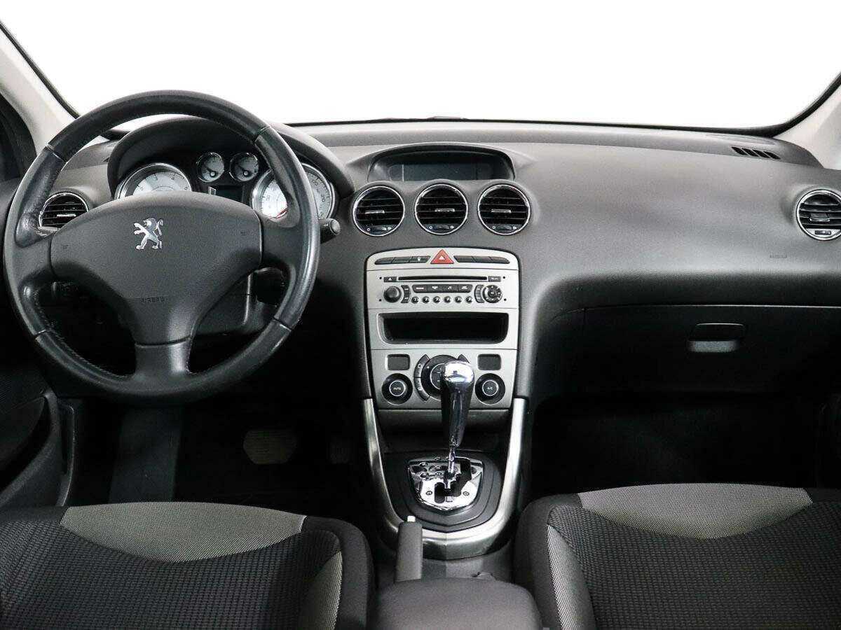 Купить Peugeot 308 с пробегом. Фото: #8