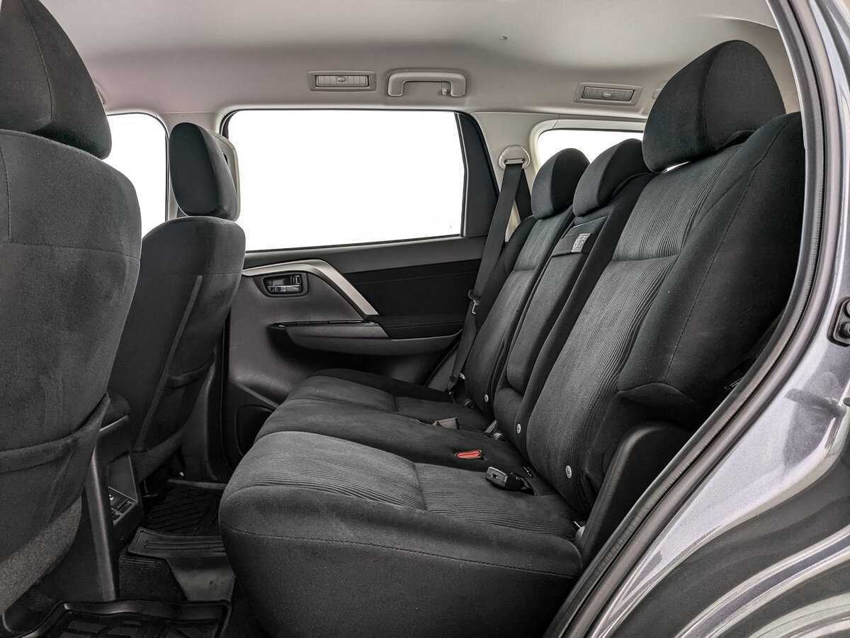 Купить Mitsubishi Pajero Sport с пробегом. Фото: #16