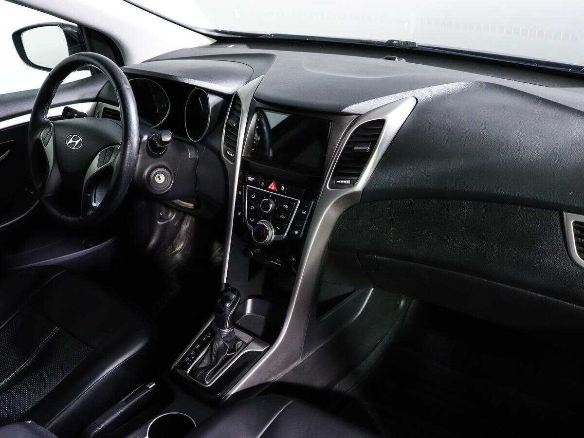 Купить Hyundai i30 с пробегом. Фото: #8