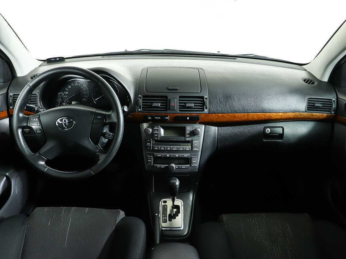 Купить Toyota Avensis с пробегом. Фото: #9