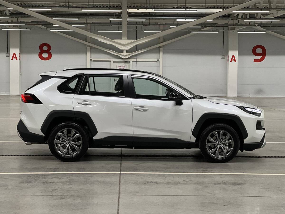 Купить Toyota RAV4 с пробегом. Фото: #3