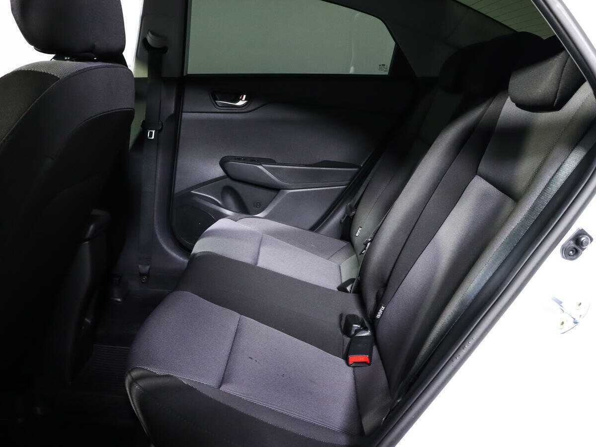 Купить Hyundai Solaris с пробегом. Фото: #9