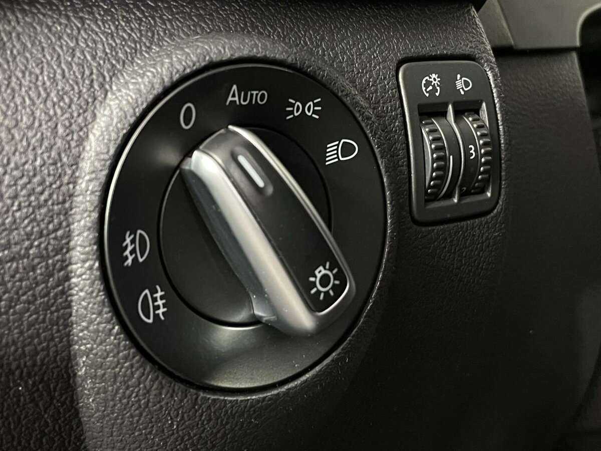 Купить Volkswagen Tiguan с пробегом. Фото: #8