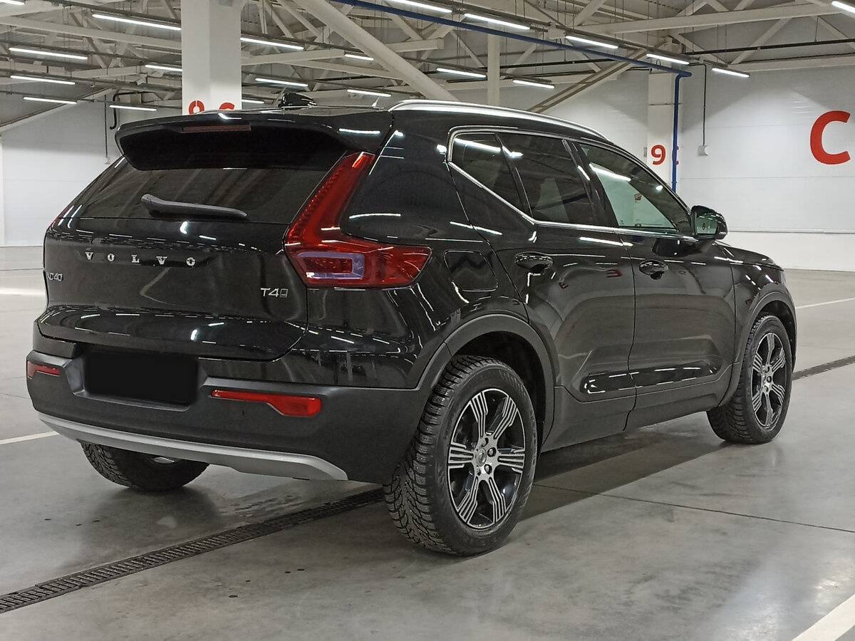 Купить Volvo XC40 с пробегом. Фото: #4